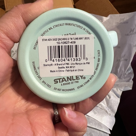 Stanley Mint 30 oz - Picture 4 of 9